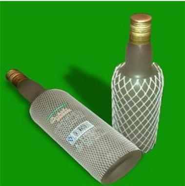 China Expandable PE Plastic Protective Mesh Liquor Bottle Sleeves , White for sale
