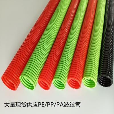 China Corrugated Flexible Tubing Flexible Seal Type , Wavy Shape Black Or White Corrugated Plastic Pipe for sale