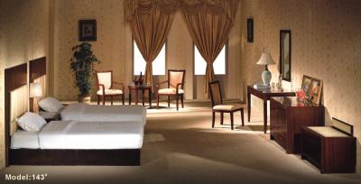 Cina ISO14001 ha certificato la mobilia della camera da letto dell'hotel fissa il colore di legno solido della noce della mobilia dell'hotel in vendita