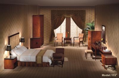 China Gelaimei Hotel Guest Room Furniture Hardwood Frame Bed Wood Veneer Finish for sale