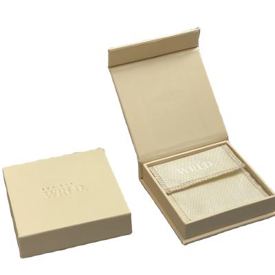 China Customized Paper Magnet Jewelry Box and Pouches Perfect Packaging Solution for sale
