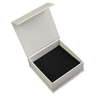 China Customized White Paper Magnet Jewelry Box Perfect for Ring Presentation for sale