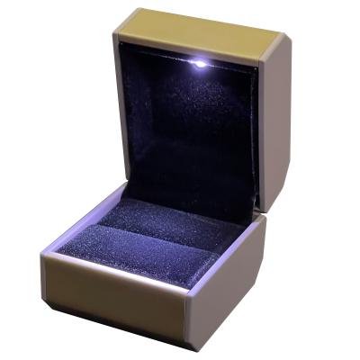 China Customized Your Logo-Gold Pu Leather LED Ring Box for sale
