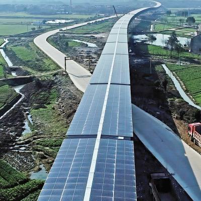 Китай Станция солнечной фотоэлектрической энергии на крыше из стали, покрытая алюминиевым магнием и цинком продается