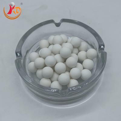 China Perlas cerámicas de alumina con 92% de contenido de alumina en venta