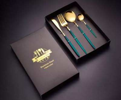 China Cajas de empaquetado del servicio de mesa de los platos y cubiertos con la cuchara de acero inoxidable 410 y la bifurcación en venta