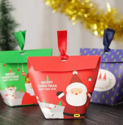 China 6*6*10cm Paper Christmas Gift Candy Box Santa Claus Printing for sale