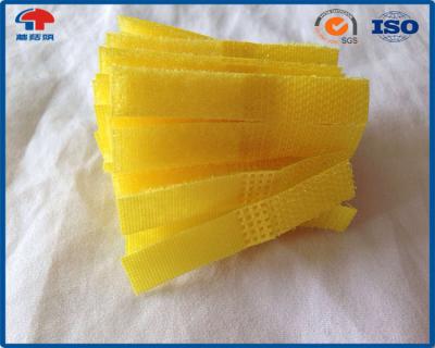 China Soldadura ultrasónica que procesa el gancho y el lazo de nylon de la hebilla del cinturón en color amarillo en venta
