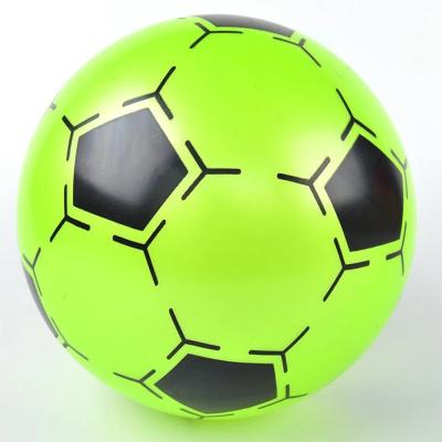 China Customized Children Inflatable PVC Soccer Ball Toy Football Shape Bouncing Gift en venta