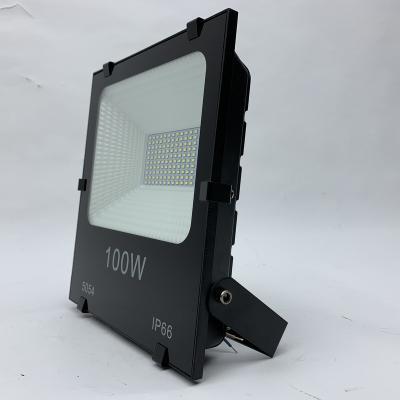 China Outdoor Warehouse Waterproof LED Floodlight Ultra Bright SMD LED IP66 Die Cast à venda