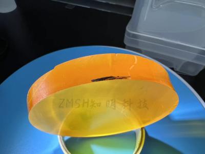 中国 レーザーの棒および時計ガラスの箱のためのカスタマイズされたサイズ レーザーの光学黄色いサファイア ガラス 販売のため