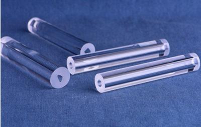 中国 カスタマイズされた穴の形の光学石英ガラスの水晶管SiO2水晶材料 販売のため