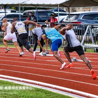 China WA Approved Synthetic Running Track Proffessional For Outdoor Sports zu verkaufen