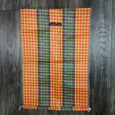 China Saco de tecido de PP versátil e personalizável com diferentes opções de tecido e peso à venda