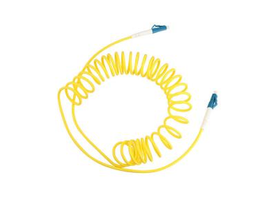 中国 ROSHの黄色いばねFTTH FC/LC/SC/STの繊維光学のパッチ・コードの繊維光学のジャンパー線 販売のため