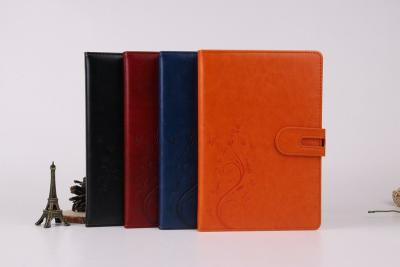 China Discoloration leather mounting notebook with buckle for sale