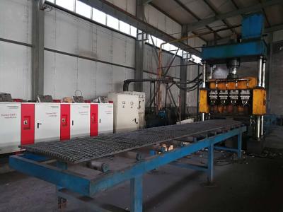 China 1200mm Steel Grating Welding Machine for sale