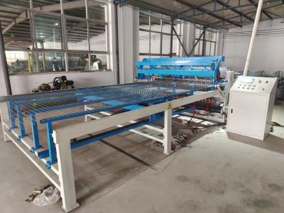 China Fence Protection Roll Wire Diameter 3mm Welded Mesh Making Machine for sale