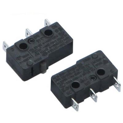 China SPST Micro Momentary On Off Limit Switch IP67 With Compact Structure for sale