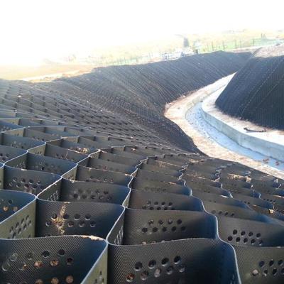 China Soldadura ultrasónica del sótano del camino de Cellweb 100m m del material de Geocell del panal del HDPE en venta