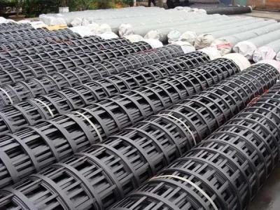 China Welding Steel Plastic Composite Geotextile Geogrid Biaxial Integral Geogrid Products for sale