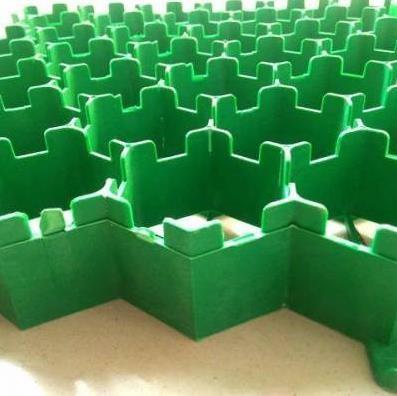 China High Strength 500*500*40mm Plastic Grass Grid For Driveway Parking Lot for sale