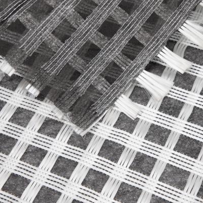 China Warp Knitting Polyester Reinforced Fiberglass Geogrid Nonwoven For Concrete Road Surface Te koop