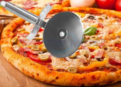 Chine Le fromage de gâteau et de pizza roulent des outils de cuisine de coupeur de couteau de pizza/acier inoxydable à vendre