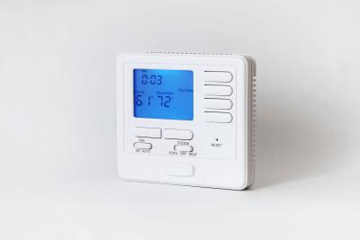 Chine 2 thermostat frais 24V d'appareil de chauffage de gaz de Digital de la chaleur 2 avec la tension sately basse bleue de contre-jour à vendre
