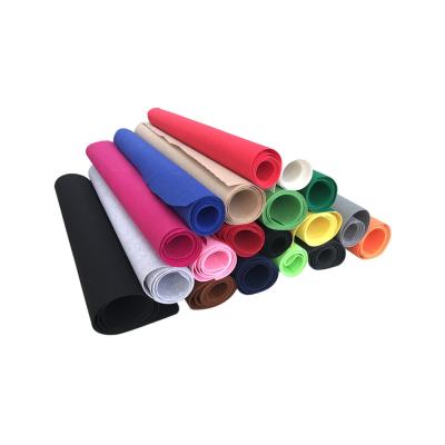 中国 100% Polyester Felt Fabric Roll/ Felt Paper Needle Punched Multi Color 販売のため