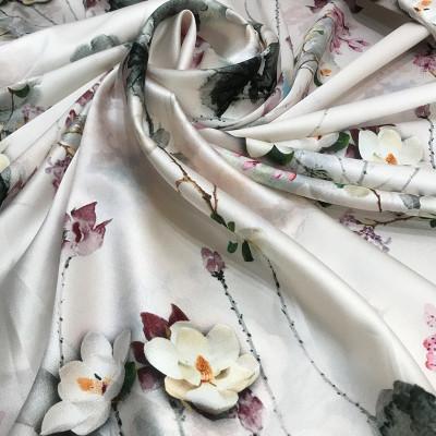 Chine La chemise légère de pyjamas de Diy de tissu en soie de mûre pure a imprimé à vendre
