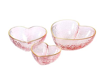 China Handmade Heart Shaped Glass Bowls Lead Free Salad Bowl Set With Gold Rim for sale