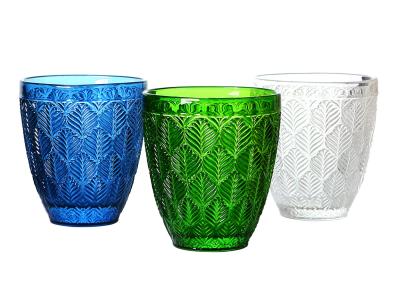 中国 280ml円形の葉パターン、固体によってが付いている深緑色の着色されたウィスキー ガラス着色される飲むガラス 販売のため