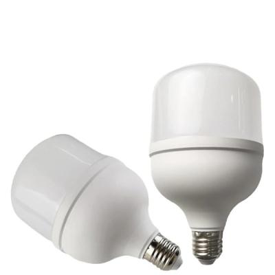 China Bulbo durable de la forma de 80-110Lm/W T, bombillas interiores a prueba de herrumbre del punto en venta