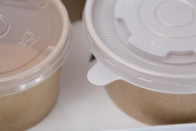 Chine Cuvette de papier peu profonde à emporter biodégradable jetable de salade de soupe à Papier d'emballage à vendre