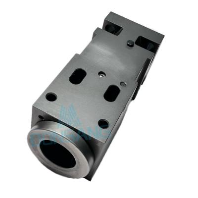 China HB30G Hydraulic Breaker Cylinder Front Head Cylinder 150Mm Diameter DS13C for sale