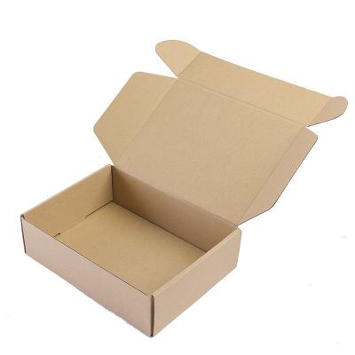 China CCNB 4C Printing Custom Packaging Boxes With Logo Luxury Apparel Packaging for sale