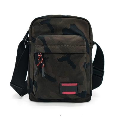 China Waterproof Heavy Duty Sling Bag Backpack With Polyester Lining Zipper Closure for sale