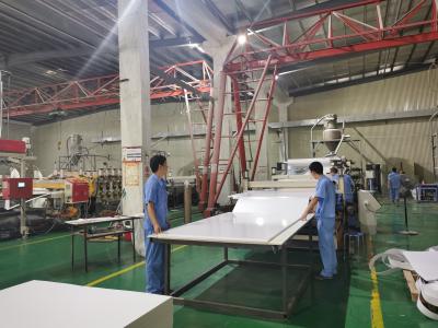 China Placa da separação do PVC da prova da podridão para a guarnição 20mm da janela da porta 4X10ft à venda