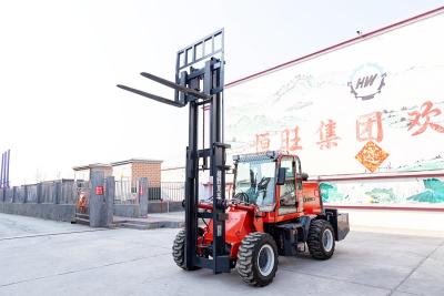 China Highly Maneuverable 5000 Lb All Terrain Forklift With Turning Radius Up To 8 Feet for sale