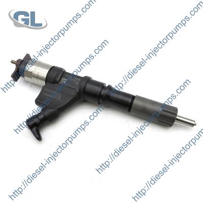China Genuine Brand New Fuel Injector 095000-8010, 095000-8011 VG1246080051 For SINOTRUK HOWO A7 for sale