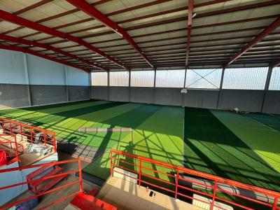 Китай Искусственный футбольный газон с эффективной дренажной системой продается