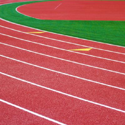 Chine Facile à installer système sandwich piste de course avec une grande absorption des chocs Flexibilité Tartan athlète piste à vendre
