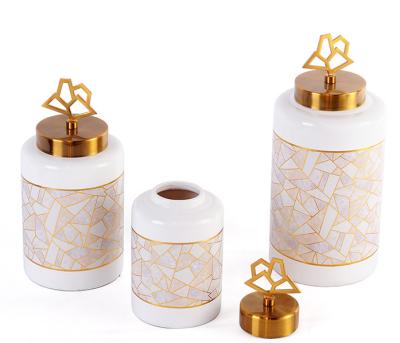 China Vaso chinês elegante da cerâmica do tampão de Deco do bronze do ouro da casa à venda