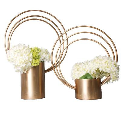 China Brass Gold Iron ODM elegant flower vase For Wedding Accessories for sale