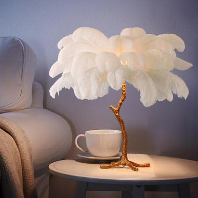 Китай Лампы стола стиля Арт Деко страуса латунной стойки высоты 80cm современные продается