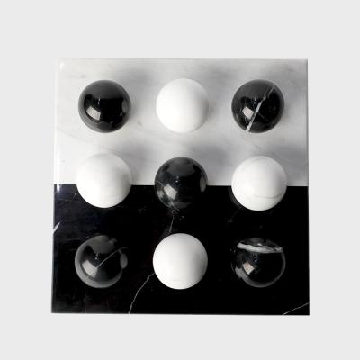 Китай Черная белая мраморная шахматная доска круглого шарика декоративная продается