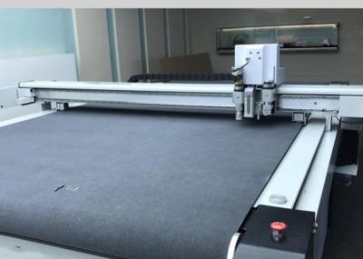 China plotador da máquina de corte do leito de 1000mm/S Digitas para a bandeira da espuma da placa de papel à venda
