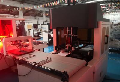 China Máquina rígida elegante automática de la fabricación de cajas de 25PCS/Min Paper Box Folder Gluer en venta