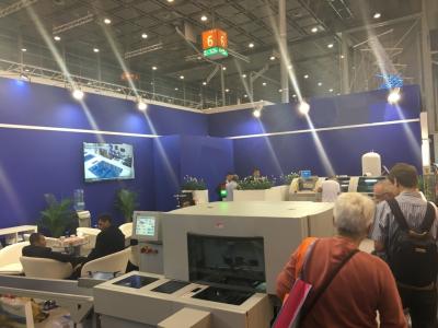 China Digitaces que imprimen control de la pantalla táctil de la máquina de atascamiento de libro 2000C/H en venta